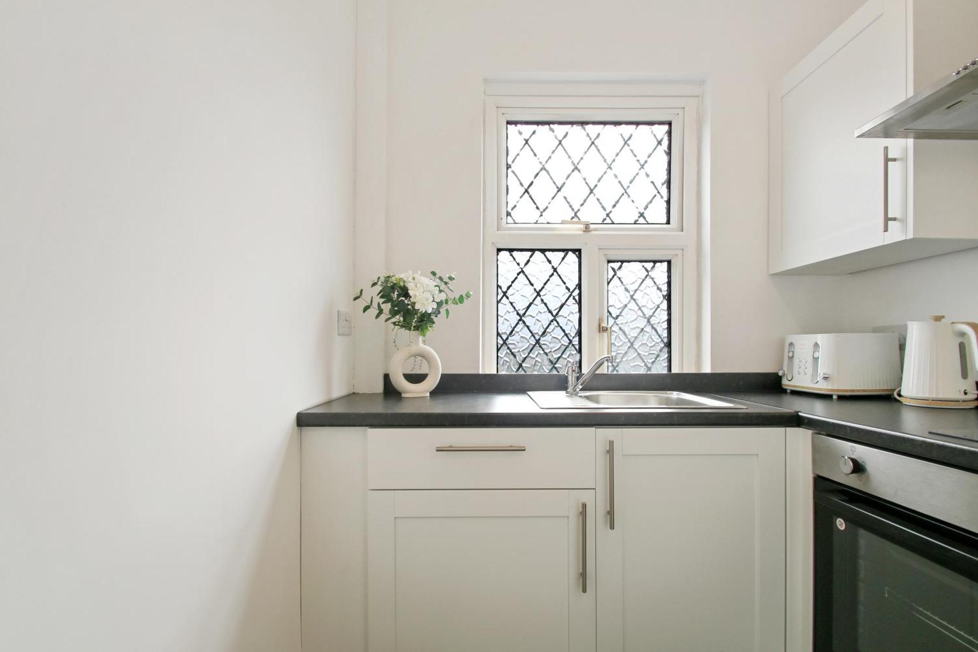 Home In Woodhouse, Leeds,Free 4 Car Parking,Free Wifi リーズ エクステリア 写真