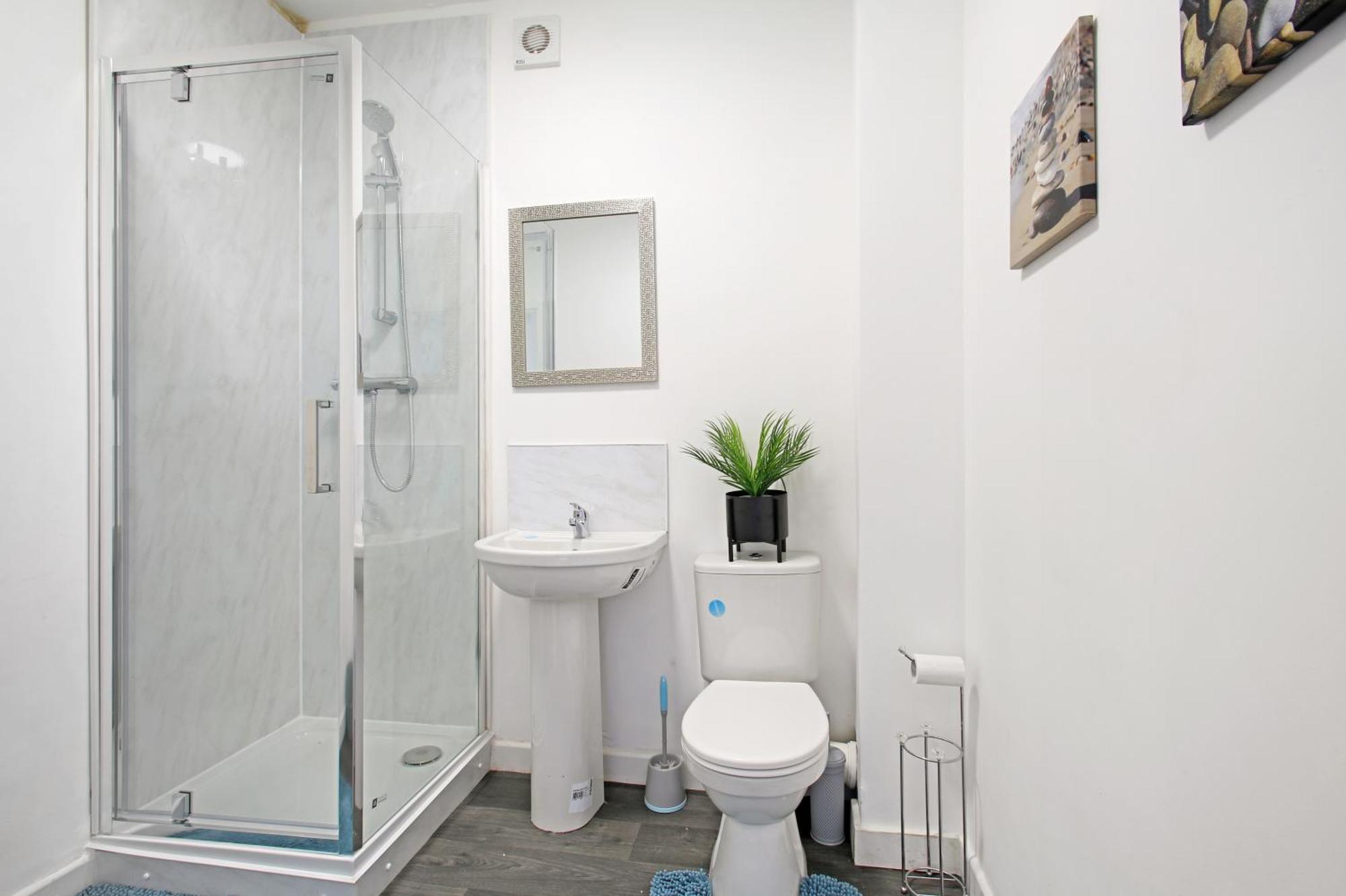 Home In Woodhouse, Leeds,Free 4 Car Parking,Free Wifi リーズ エクステリア 写真